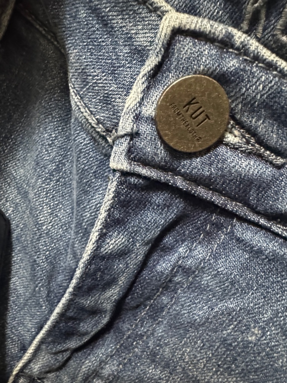 KUT from the Kloth Classic Mid Wash Women’s Jeans cropped slight distress - Picture 7 of 11